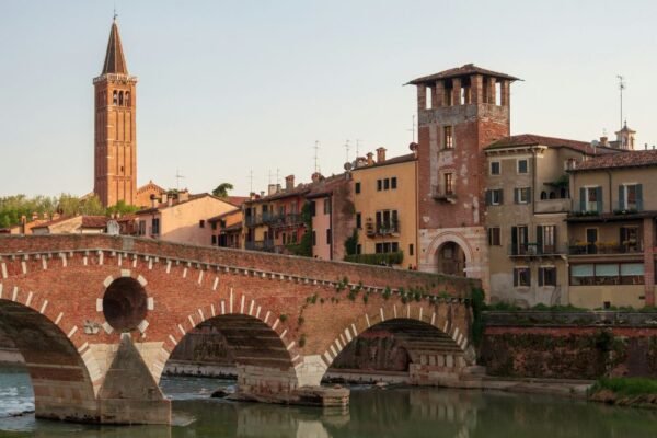 Verona - mūžīgās mīlestības pilsēta. 14.07.- 18.07.2027